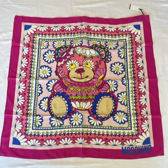 Moschino Silk Scarf Flowers Bear Bohemian Size 25”x25” Square NWT ITALY - Picture 7 of 10